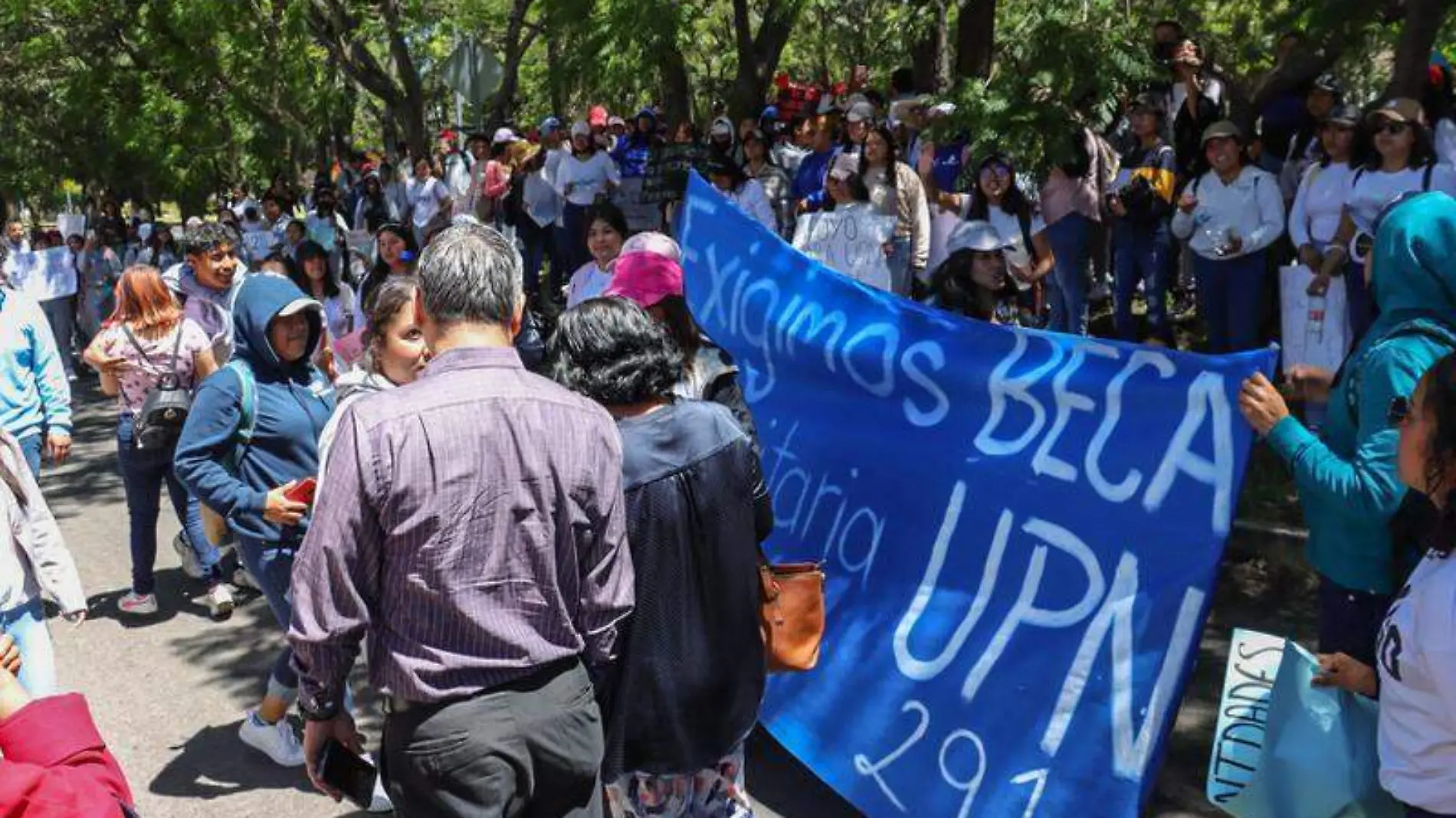 MArcha upn (3)